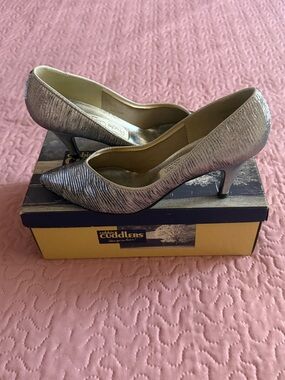 Metallic Silver Pointed Toe Pumps